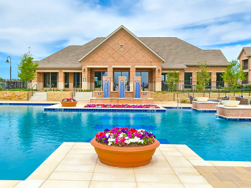 AVE ENTERS DFW MARKET WITH AVE LAS COLINAS